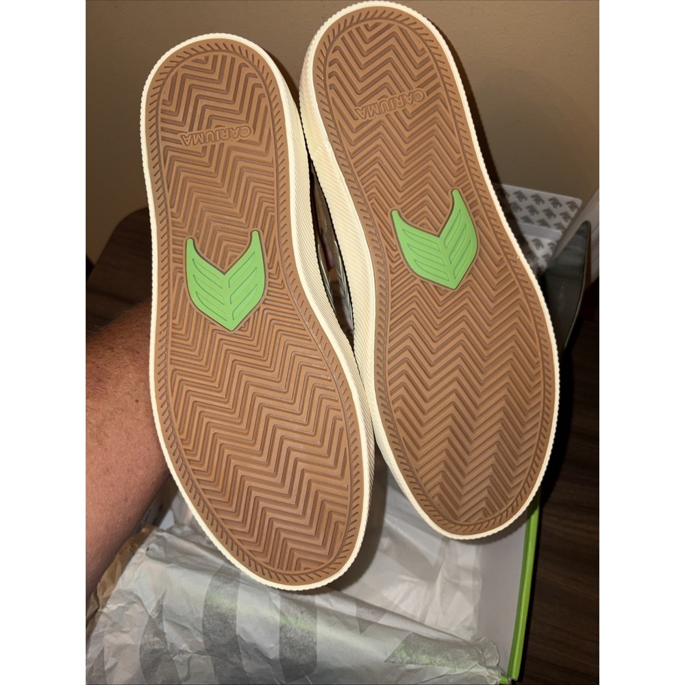 NIB Cariuma Vallely Men's 9 Women's 10.5 Camel Logo Sneaker Vegan Skate Lace Up - Picture 9 of 12